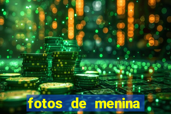 fotos de menina cacheada fake
